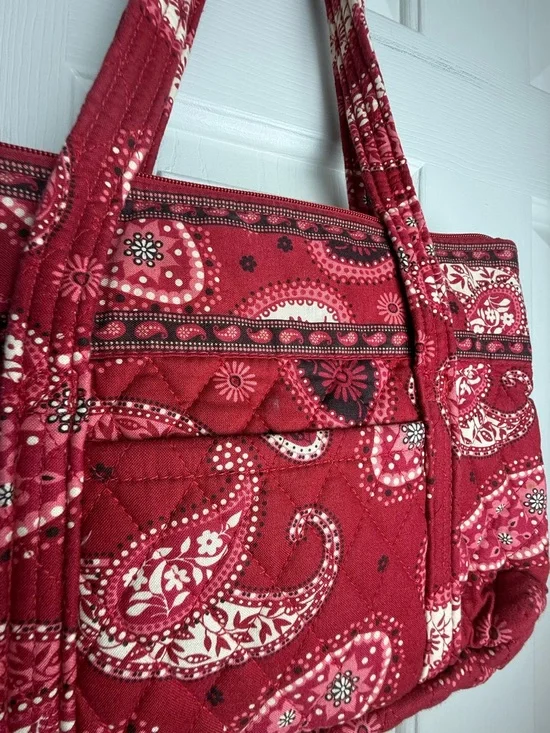 Vera Bradley Mesa Red Little Betsy EUC - Retired Pattern - Last One - Picture 2 of 5